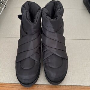 UGG Women's Black Quilted Winter Boots